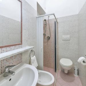 Camera standard con letto king size